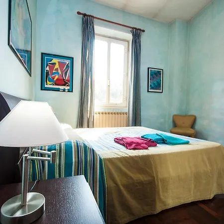 Vatican Penthouse Near S.peter's Square *