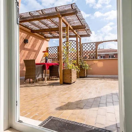 Vatican Penthouse Near S.peter's Square Daire