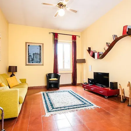 アパート Vatican Penthouse Near S.peter's Square ローマ
